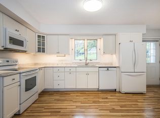 155 Dorr Dr APT 18, Rutland, VT 05701