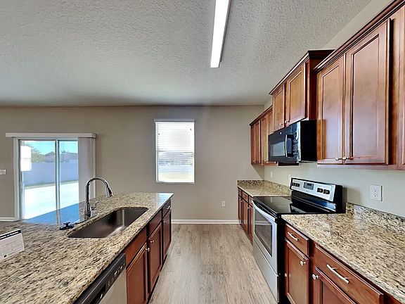 5th image of 3406 Canyon Falls Dr