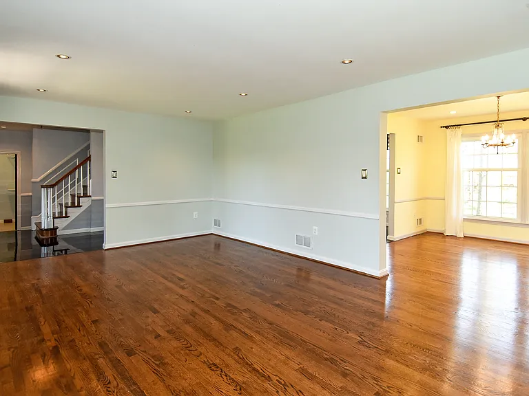 9309 Reef Ct — Photo 38
