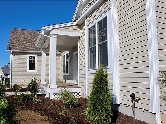 4th image of 116 E Matunuck Farm Dr