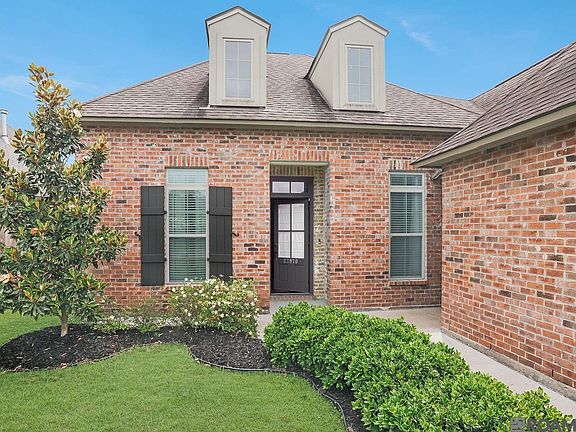 2nd image of 27970 Meadow Hill Ln
