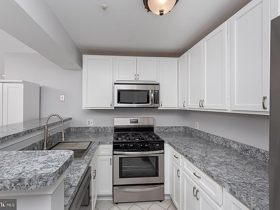 3rd image of 6832 I Hayley Ridge Way #I