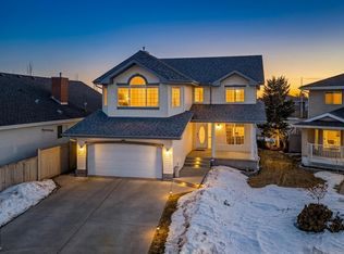 1354 118a St NW, Edmonton, AB T6J 7G2