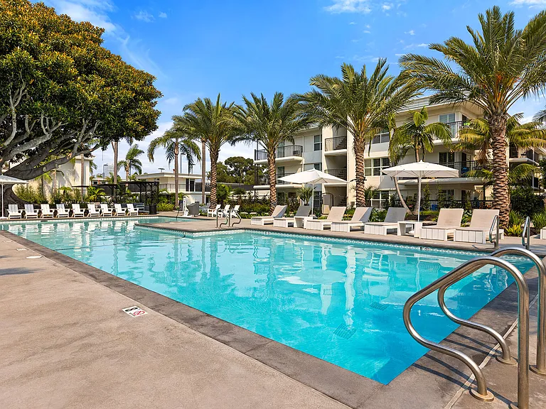 Bayside at Coronado — Photo 44