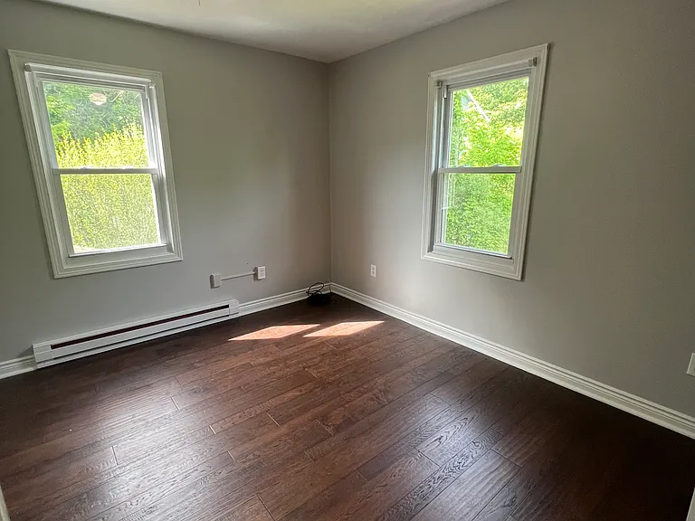 54 Goddard Memorial Dr — Photo 13