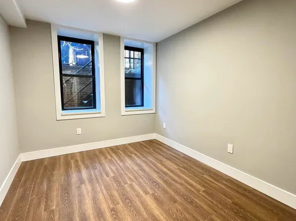 336 West 17th Street image 1 of 9