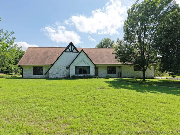 9859 N 38th St, Sperry, OK 74073