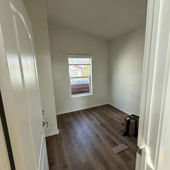 1032 24th Ave — Photo 3