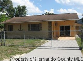 5290 Circle Dr, Weeki Wachee, FL 34607
