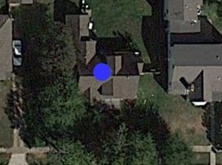 214 11th Ave N, Texas City, TX 77590