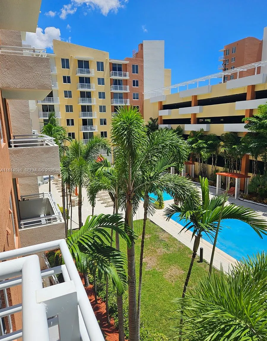 2 bed, 2.0 bath, $2,725 — Photo 1
