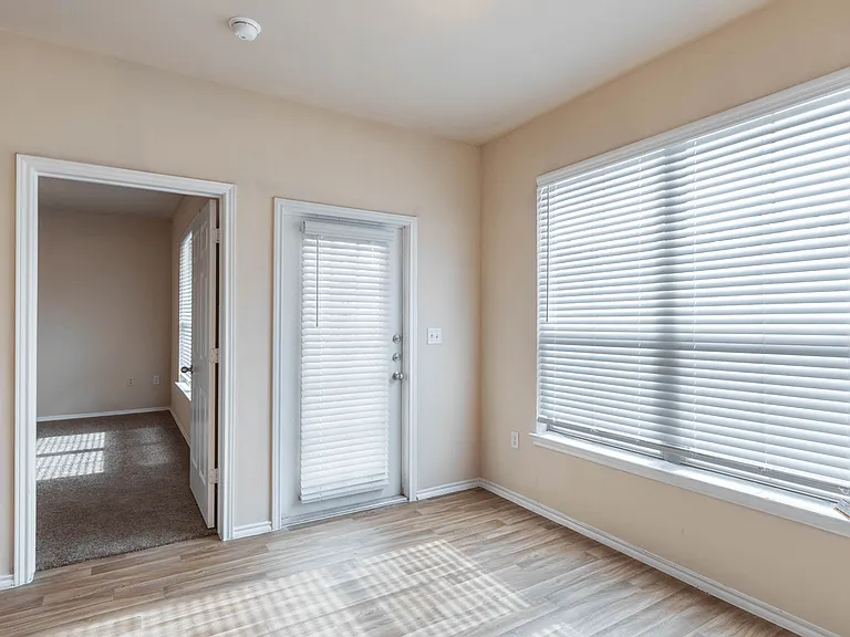Nolen Grand Apartments — Photo 6
