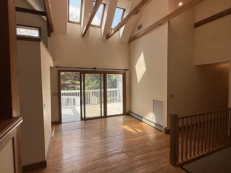 29 Morgan Rd — Photo 49