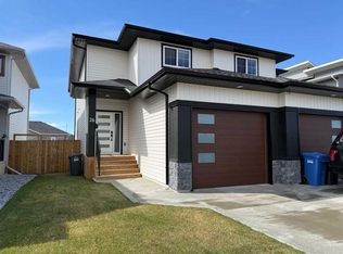 26 N Athens Pl, Blackfalds, AB T4M0N5