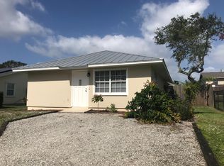 348 14th St SW, Vero Beach, FL 32962
