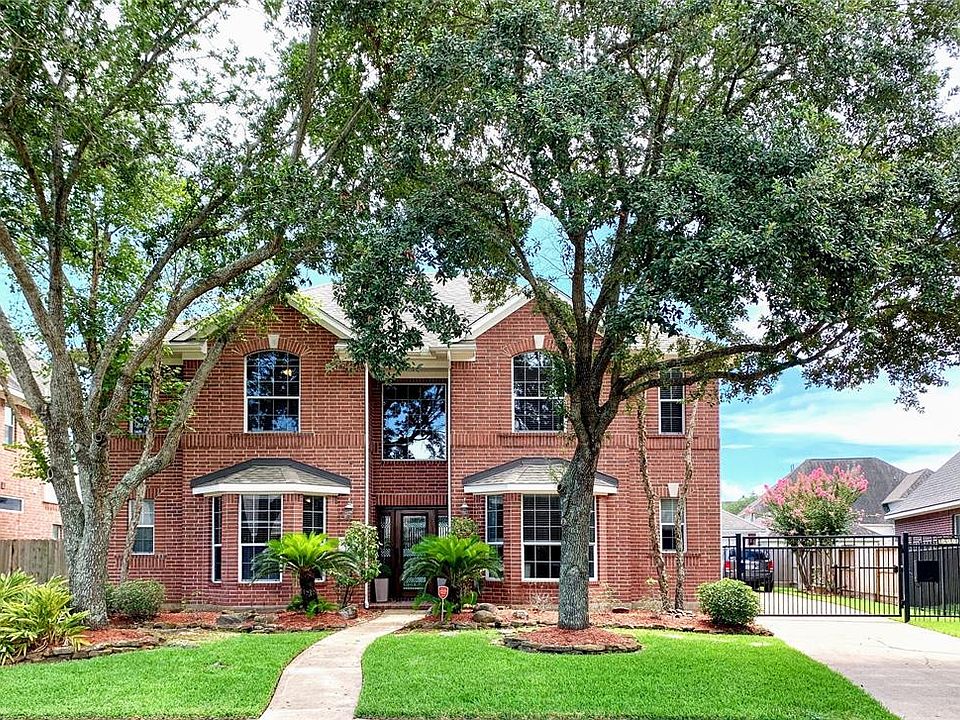 1st image of 2622 Garnet Ct