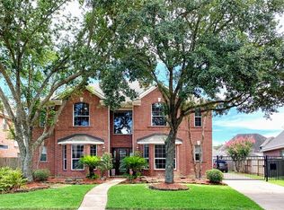 2622 Garnet Ct, Pearland, TX 77584