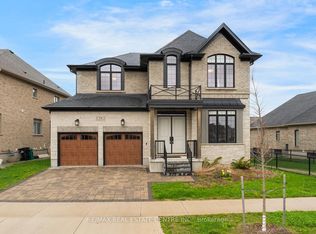 94 Pondcliffe Dr, Kitchener, ON N2R 0M3