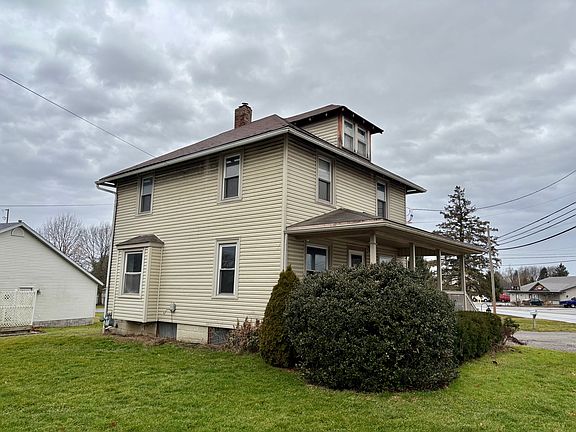 3rd image of 619 W Main St