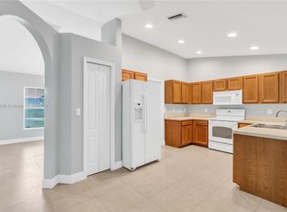 1916 Marlay Ave, Lehigh Acres, FL 33972