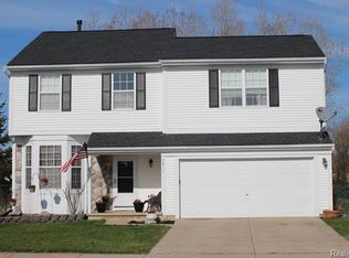7211 Streamwood Dr, Ypsilanti, MI