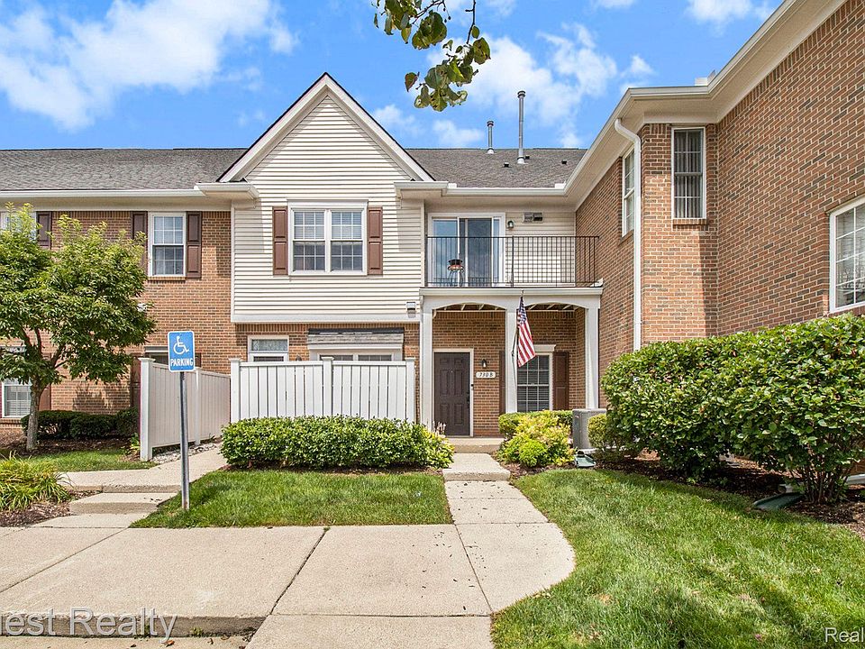 1st image of 730 Amberly Dr #B
