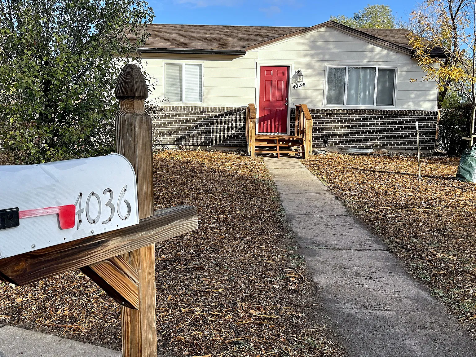 3 bed, 1690 sqft, $2,049 — Photo 1