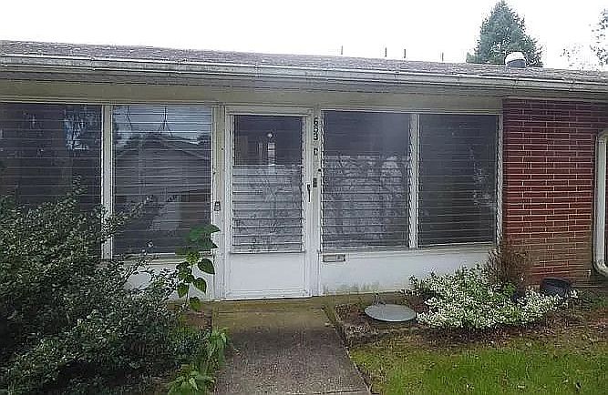 1st image of 653 Plymouth Dr #C