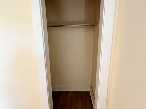 360-364 South Winooski Ave, 360 S Winooski Ave #G, Burlington, VT 05401