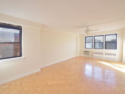579 W 215th St APT 7H, Manhattan, NY, 10034