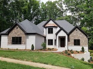 7102 Sara Lamar Dr, Summerfield, NC 27358