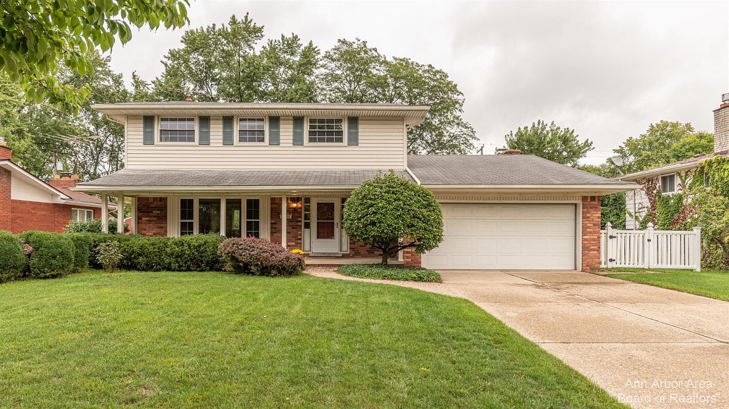 2827 Briarcliff St, Ann Arbor, MI 48105 | MLS #3298187 | Zillow