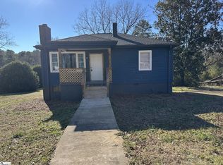 12 U St, Honea Path, SC 29654