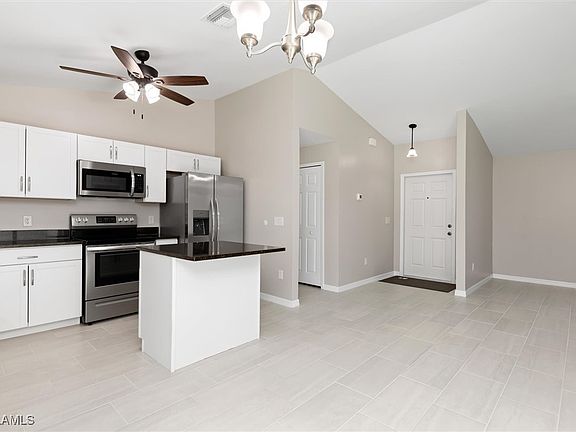 5th image of 103 NW 13th Pl
