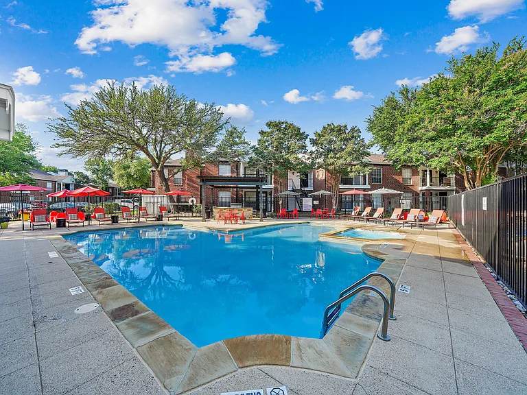Exterior-Pool