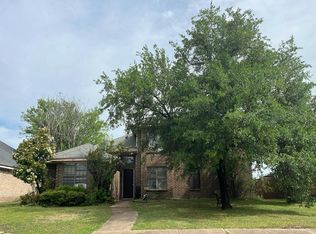 8001 Rice Dr, Rowlett, TX 75088