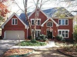 525 Trailside Ct, Roswell, GA 30075