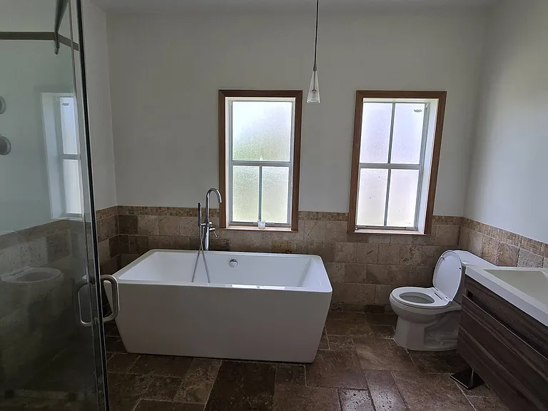 15826 SW 138th Ter — Photo 12