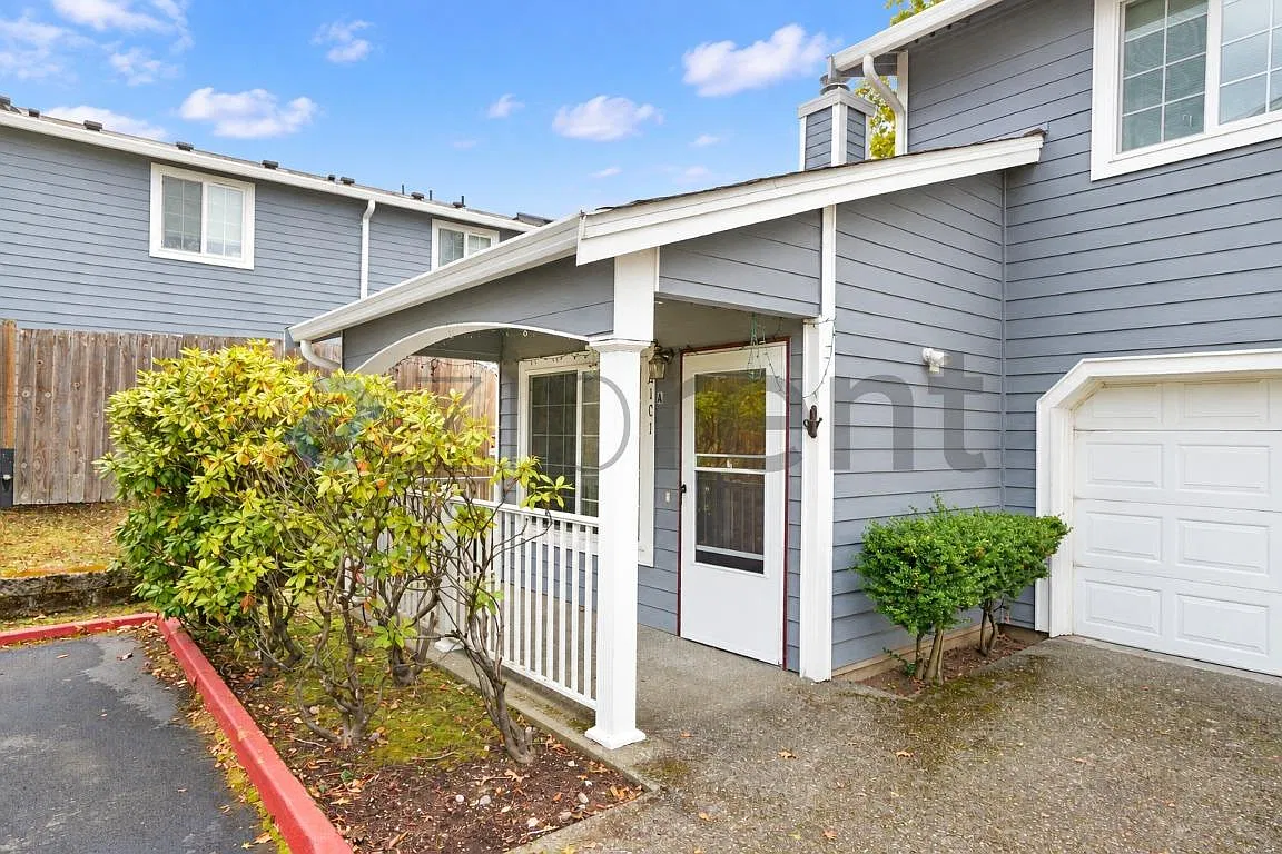 3 bed, 2.5 bath, 1633 sqft, $2,900 — Photo 2