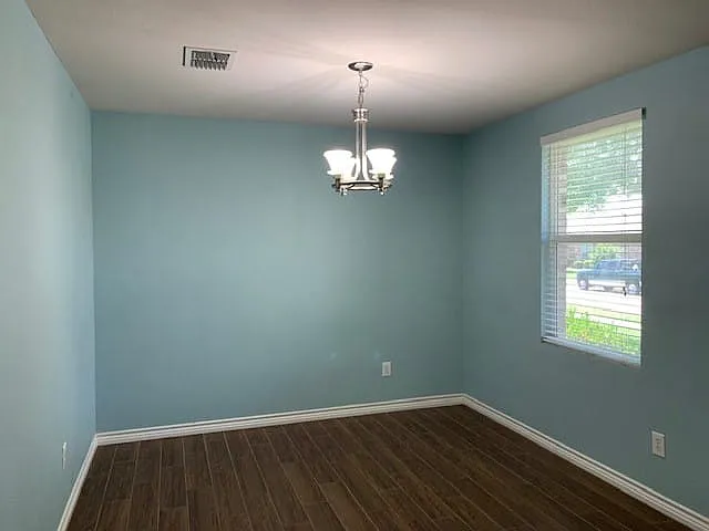 3000 Lake Terrace Dr — Photo 4