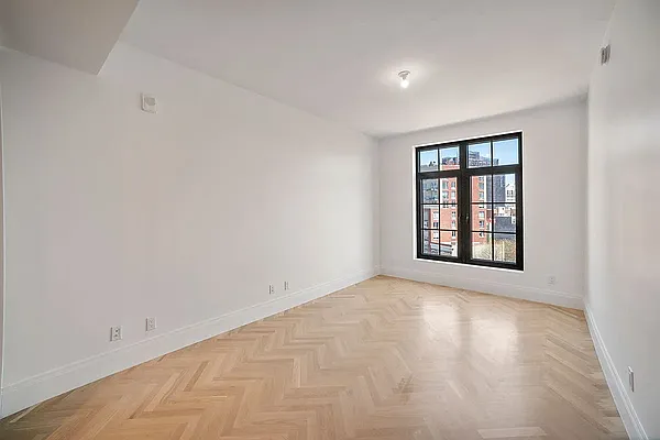 Rented by Manhattan Management Group | media 13