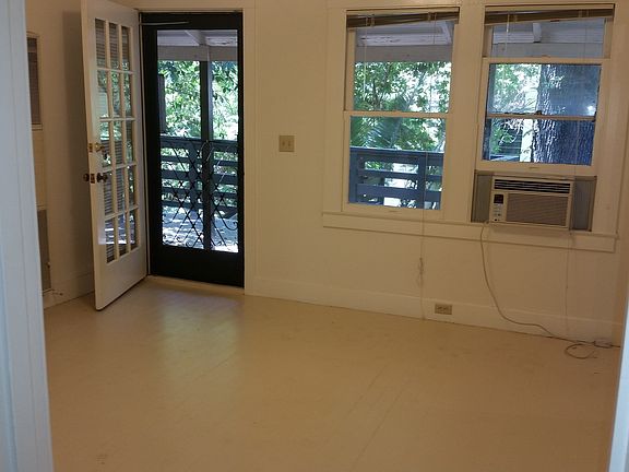 3rd image of 2223 I St APT 5