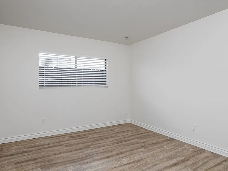 620 West Wilson — Photo 19