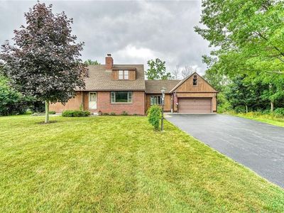 204 Goodburlet Rd, Henrietta, NY, 14467