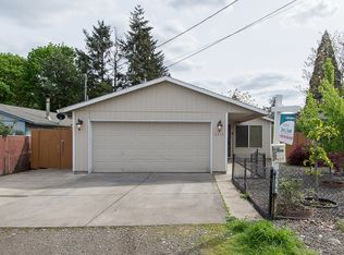 6914 SE Clatsop St, Portland, OR 97206