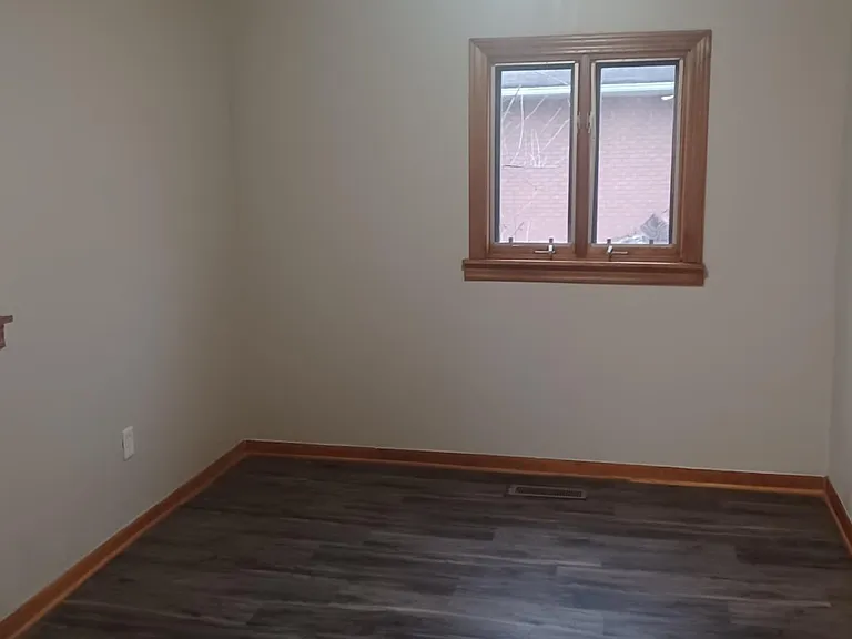 3033 Stardust Dr — Photo 7