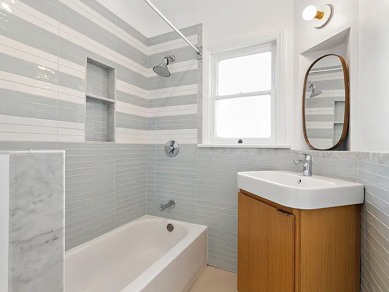 1858 Westerly Ter — Photo 3