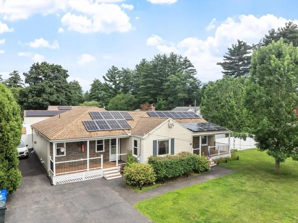 15 Pinebrook Dr, Springfield, MA 01129