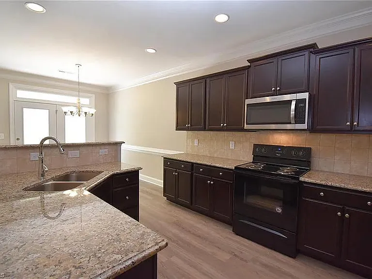 3849 Thistleberry Rd — Photo 9