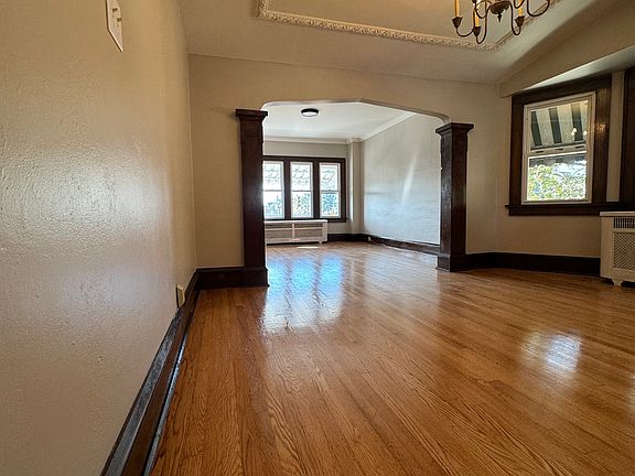 5th image of 3026 W Greenfield Ave #2